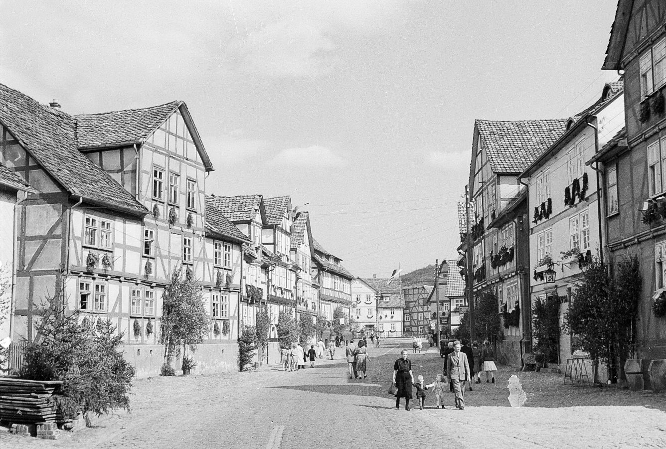 1. Mai, Leipziger Straße in Oberkaufungen