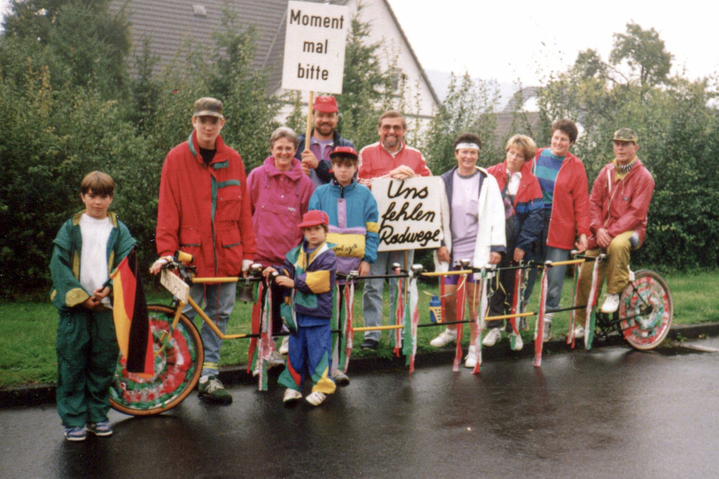 1991: Demonstration für den Radwegebau, Kirmes