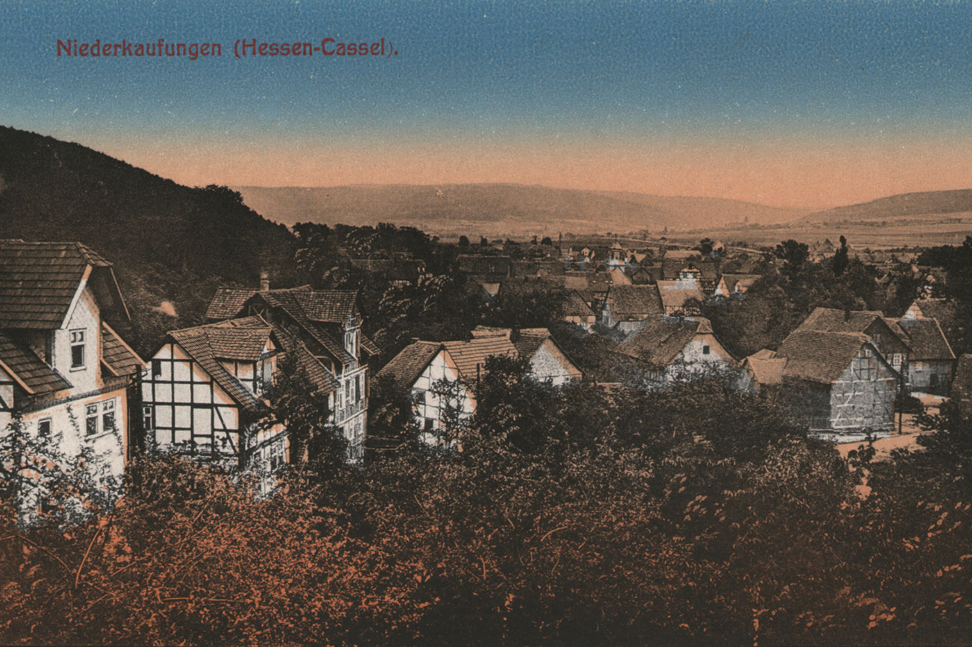 Blick vom Waldrand über die Windhäuser Straße, kolorierte Ansichtskarte