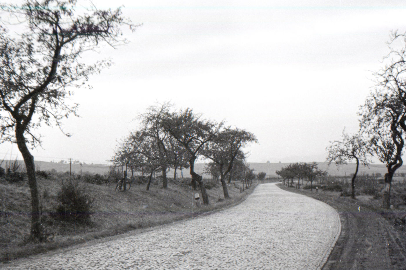 Leipziger Straße (B 7) zwischen Niederkaufungen und Papierfabrik